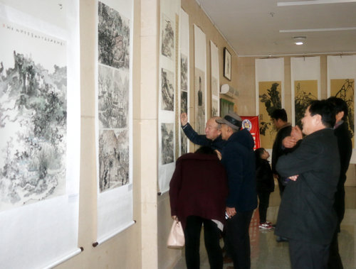 “洹上五家 墨韻春風(fēng)”戴五愛(ài)等五畫(huà)家聯(lián)展在安陽(yáng)開(kāi)幕