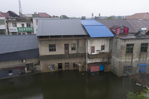 外洪內(nèi)澇 江西鄱陽湖沿岸村鎮(zhèn)變澤國